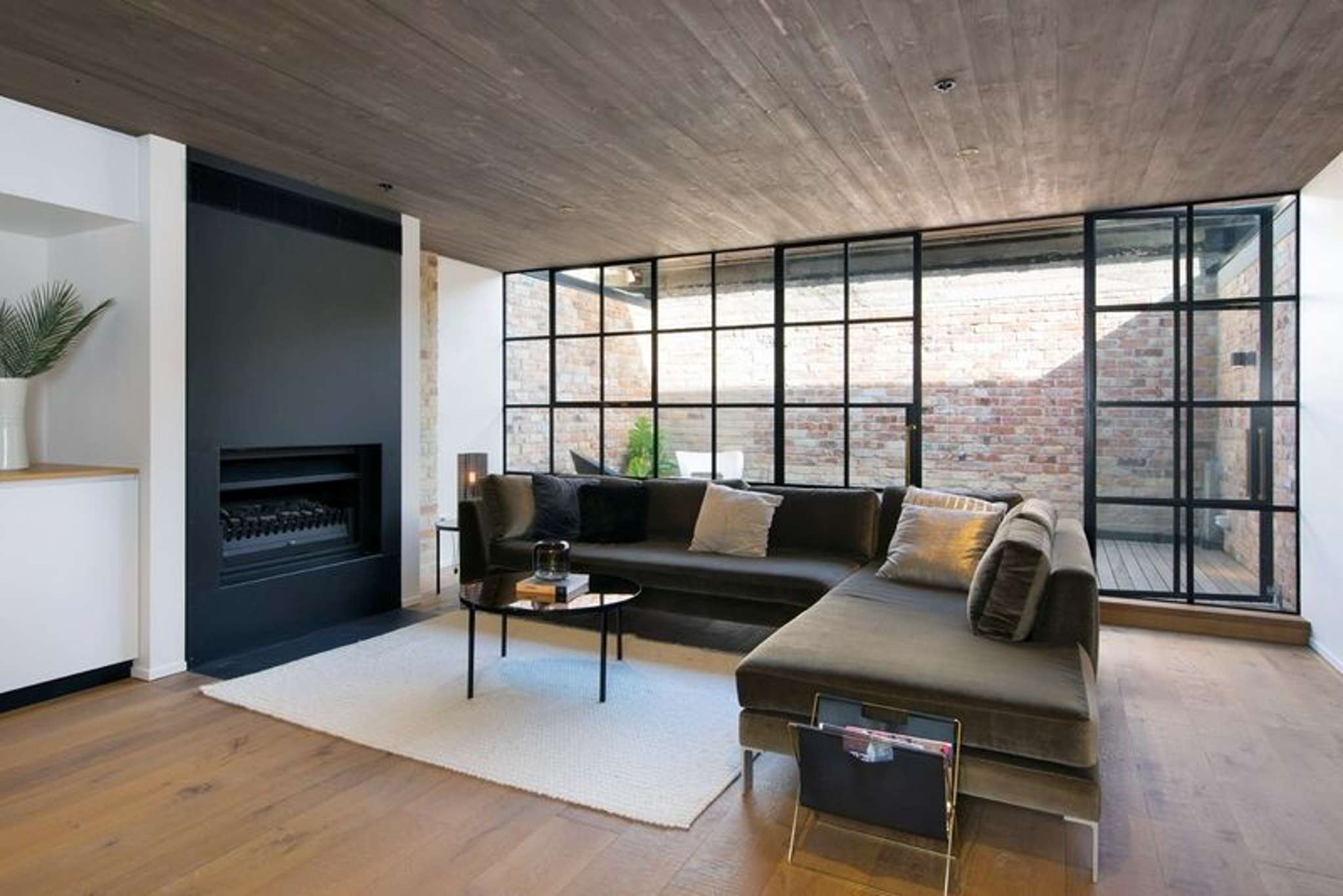 New York, New York in Parnell