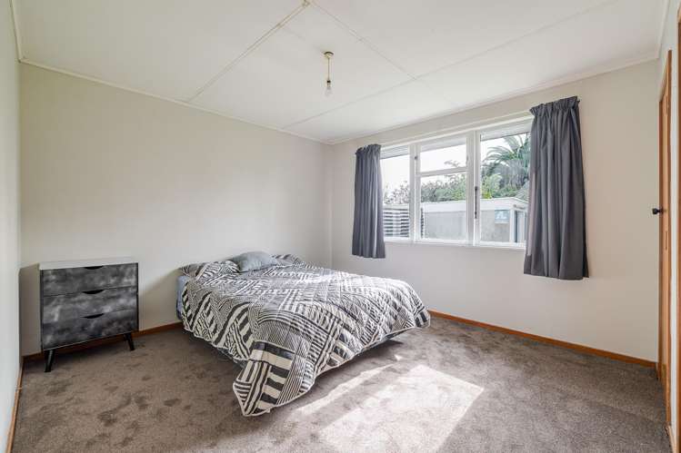 8 & 9 Benbow Place Awapuni_11
