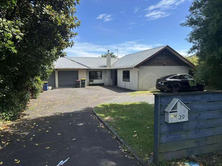 39 Beach Road Papakura_1