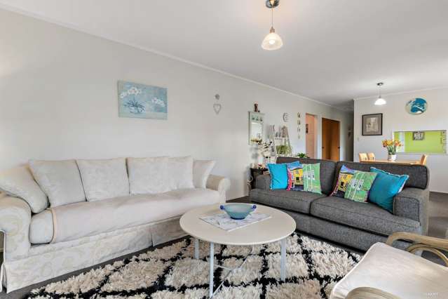 2/3 Empire Road Orewa_4