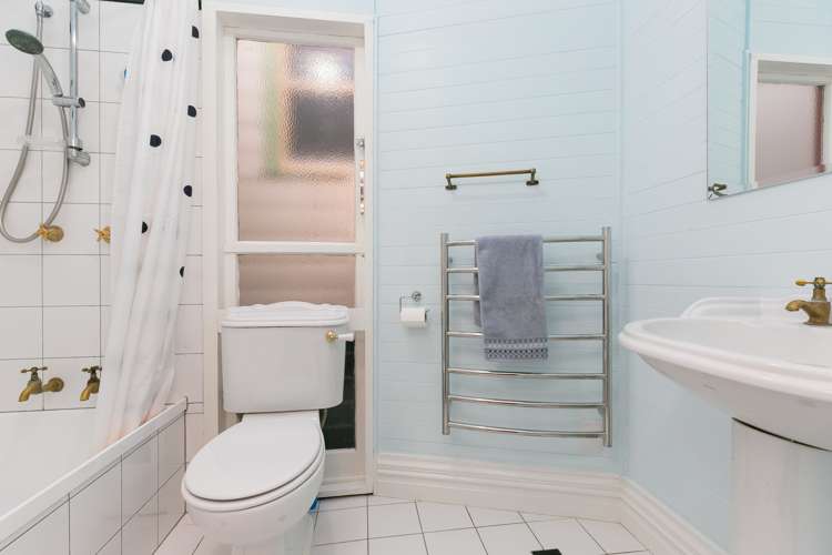 16 Chilka Street Berhampore_10