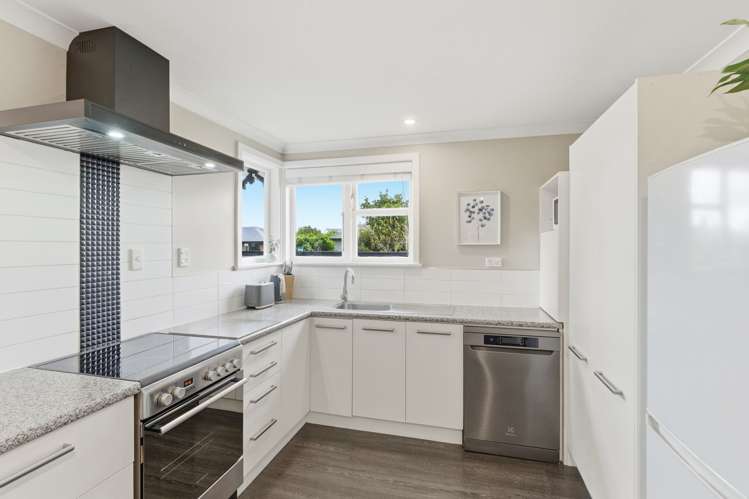 8 Dufek Crescent Wigram_9