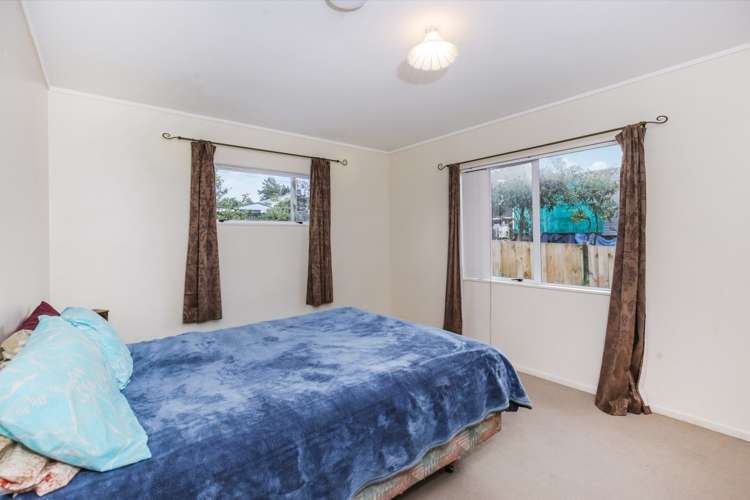 2/18a Sarona Avenue Glen Eden_7