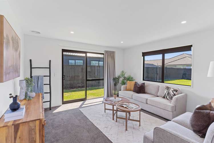 7 Russ Drive Lincoln_6