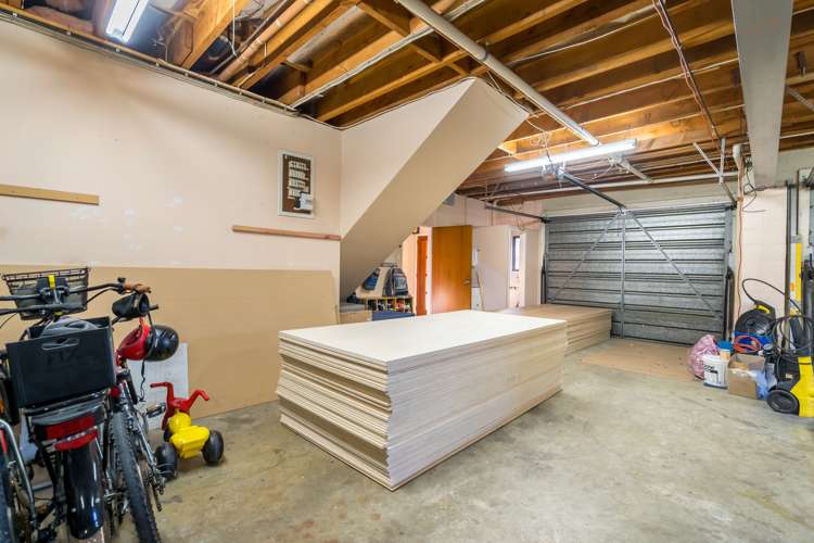 106a Easther Crescent Kew_17