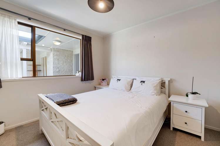 29 Sorrel Crescent Bucklands Beach_16