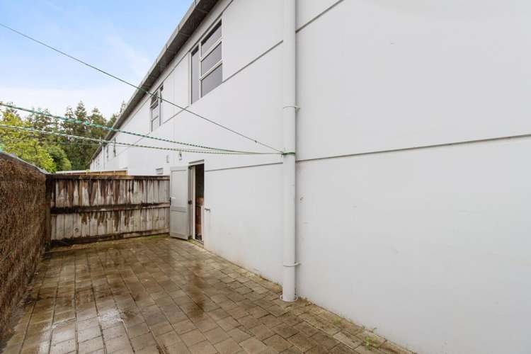8 & 18 6 Ken Browne Drive Te Rapa_10