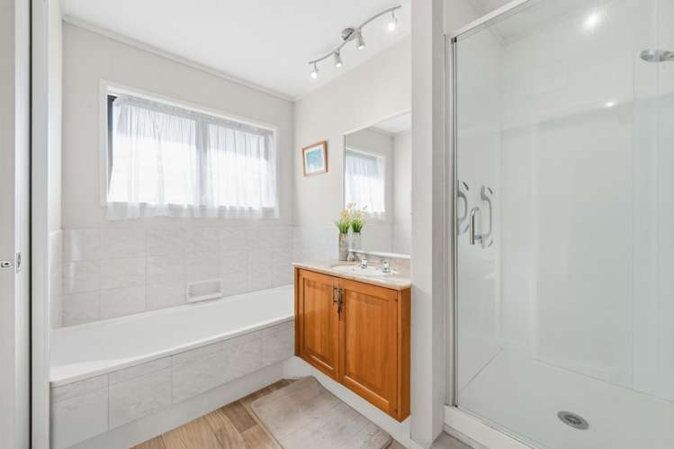 28 Evanda Crescent Conifer Grove_10