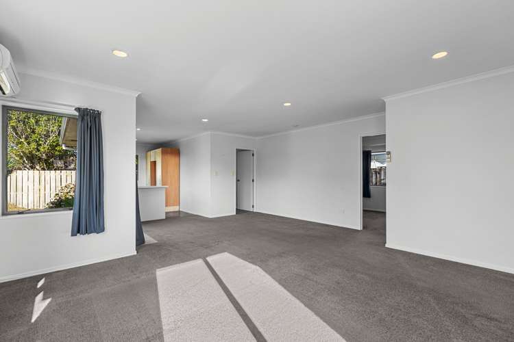 22 Longstead Avenue Papamoa_11