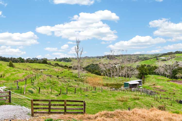 63 Porter Road Paparoa_16
