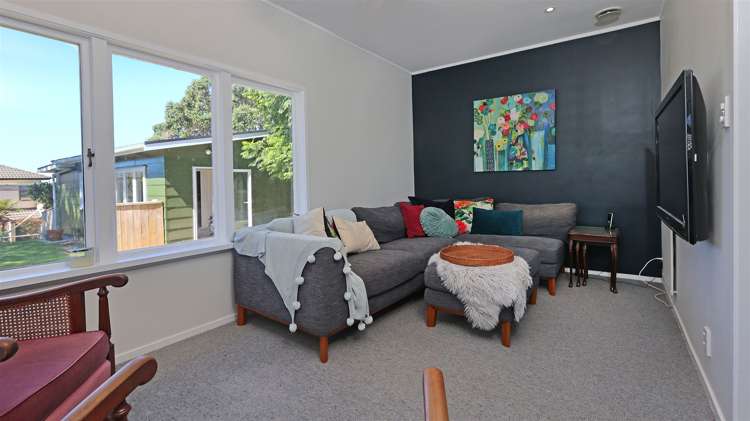 4 Tasman Avenue Henderson Valley_12