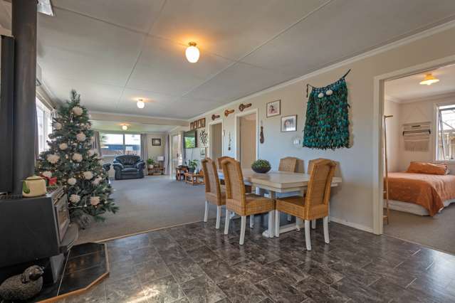 16a Hall Place Foxton Beach_4