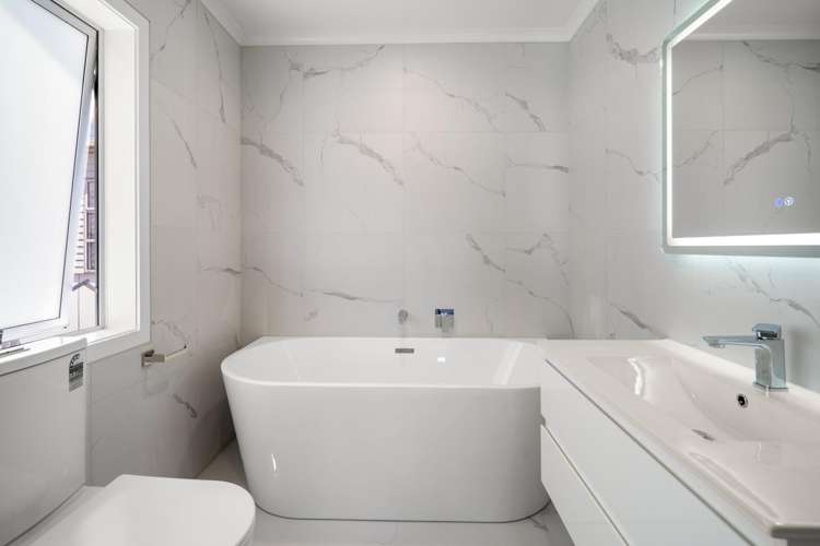 49 McCorquindale Drive 2743_12