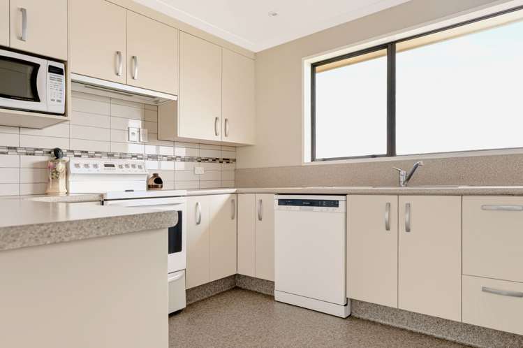 8 Lowestoft Street Balclutha_2