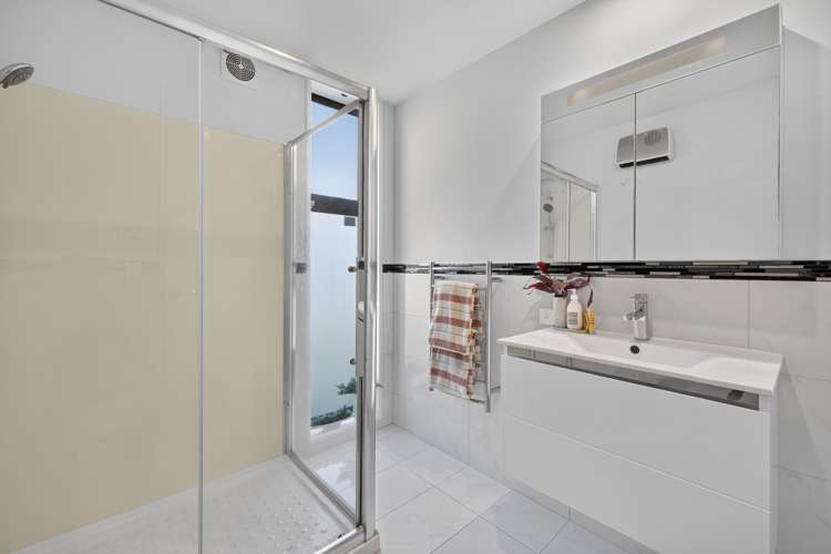 74 Glenstrae Road Redcliffs_25
