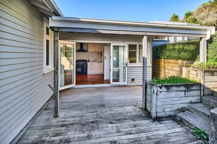 13 Firth Terrace Karori_21