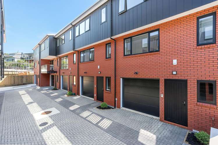 9/26 Morton Avenue Forrest Hill_12