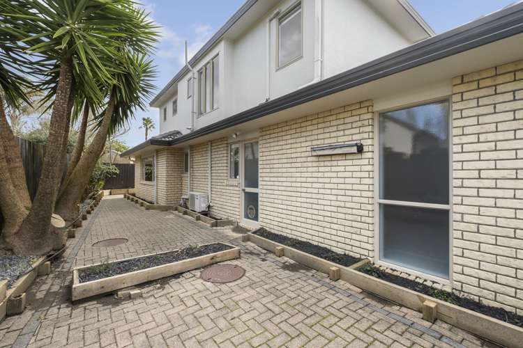 2/13 Fratley Avenue Farm Cove_15