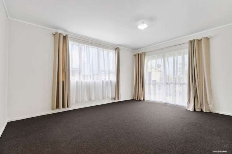 5 Harwood Crescent Otara_14