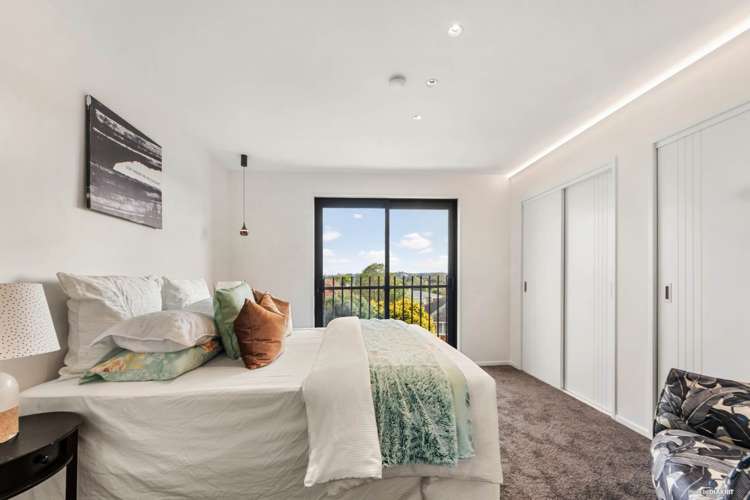 2/7 Brookfield Road Te Atatu Peninsula_6