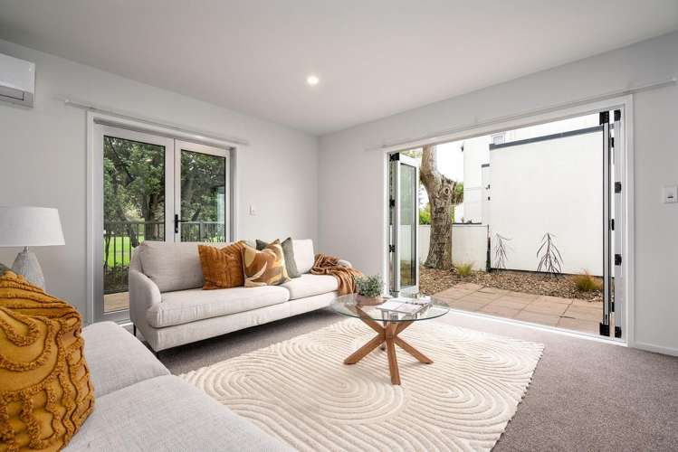 8 Olympic Lane Edgeware_6