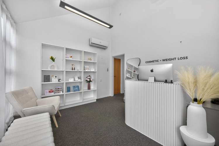 Units S, Q & R, 326 Sunset Road Mairangi Bay_14