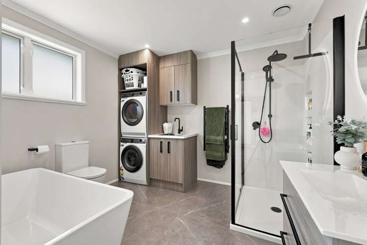 10 Lewis Place Highbury_10