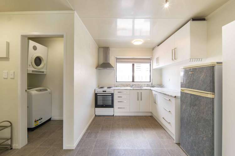 3/125A Knighton Road Hillcrest_1