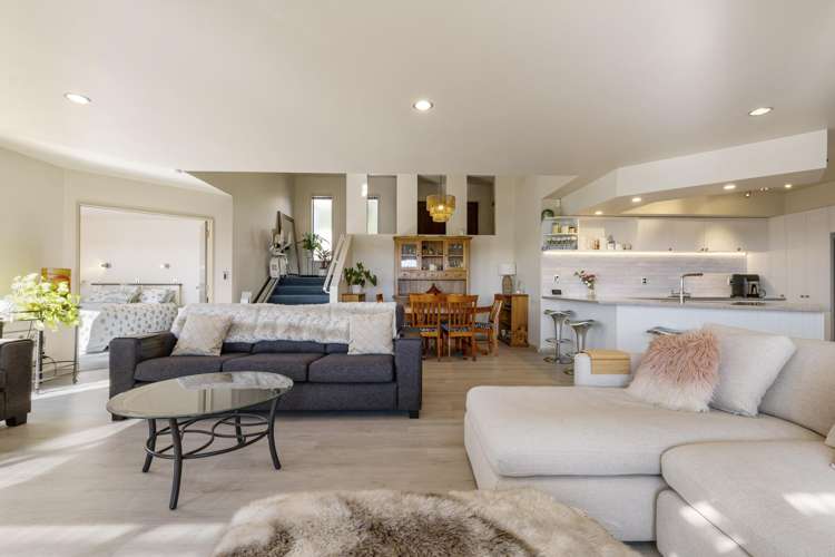 8 Lorrigan Way Welcome Bay_1