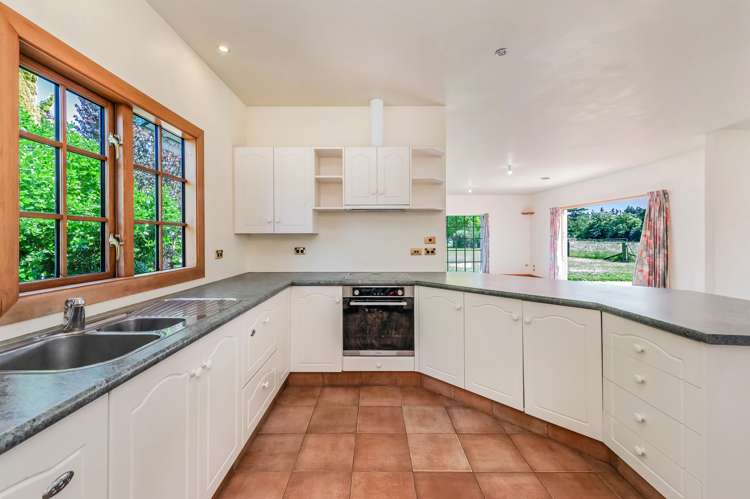 100 Brook Street Southbridge_10