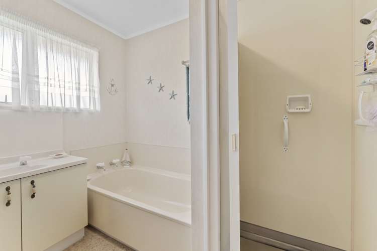 8b Alexander Place Otaki_11