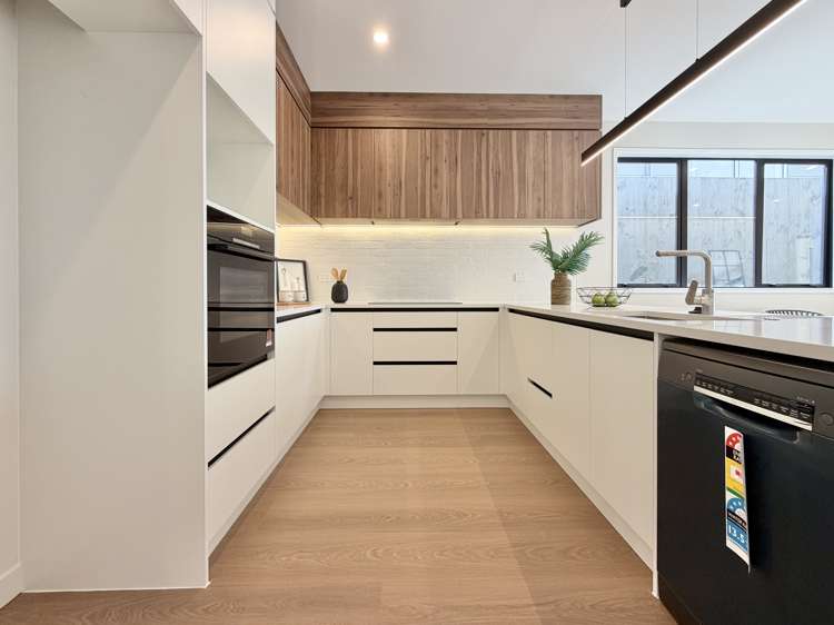 68 Huanui Drive Orewa_9