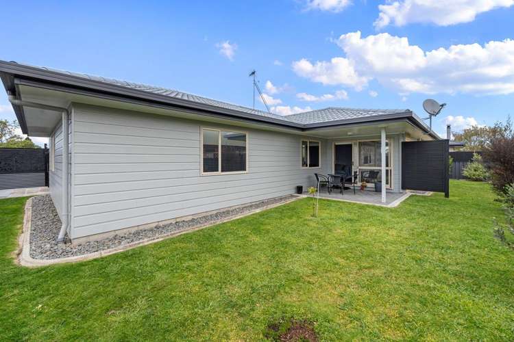 8 Donegal Place Katikati_1