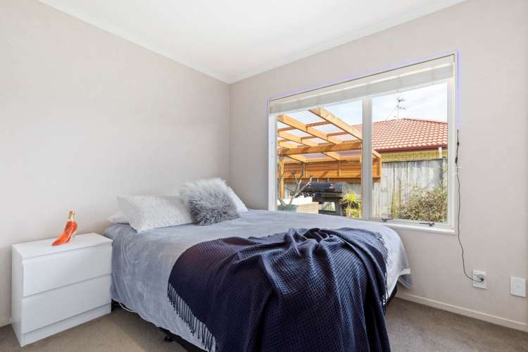 19 Belfry Place Wattle Downs_12