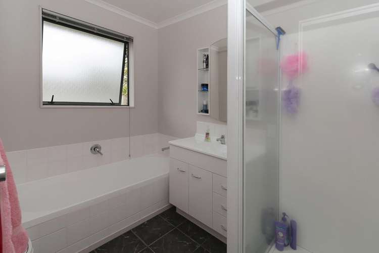 10 St James Drive 2750_14