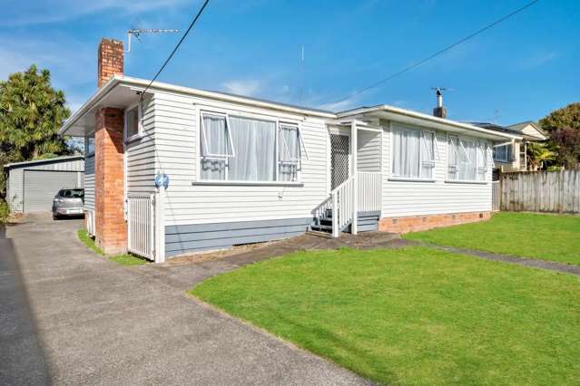 12 Alan Avenue Henderson_2