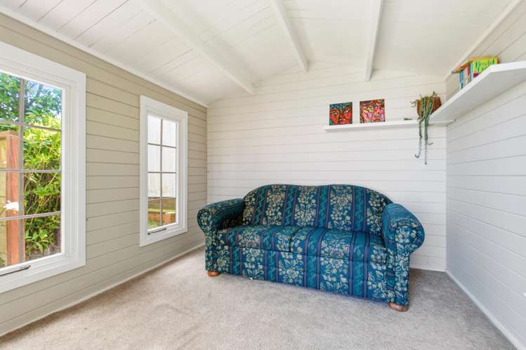 17 and 19 Benares Street Khandallah_30