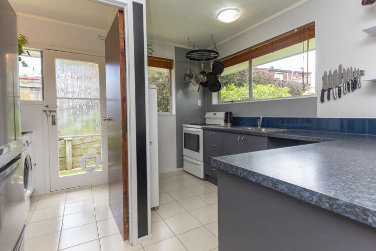 2/57 Fruitvale Road New Lynn_5