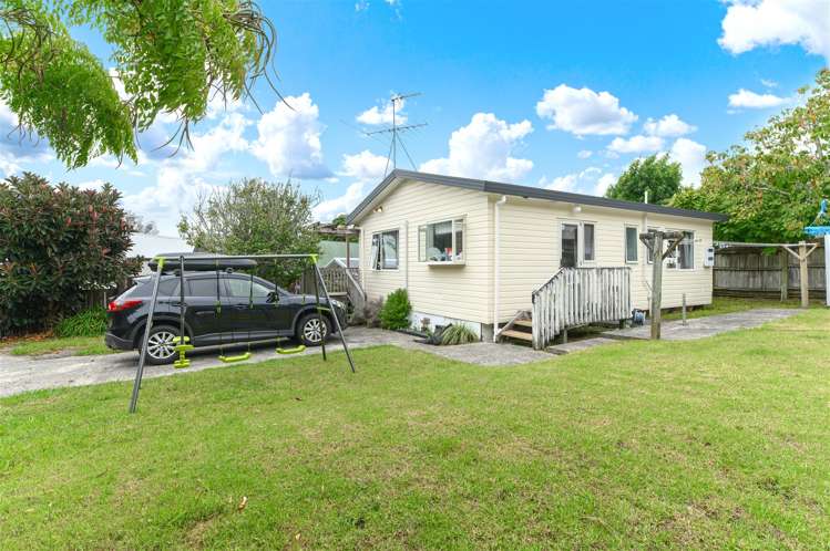207 Te Atatu Road Te Atatu South_17