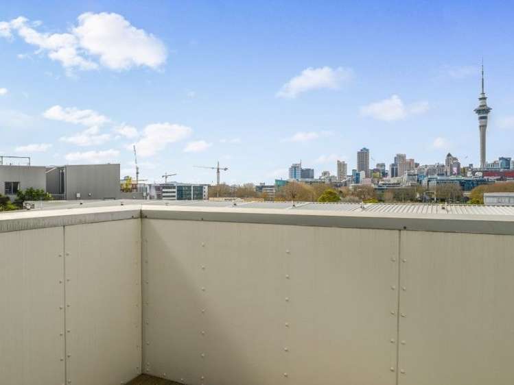 302/22 Fisher-Point Drive Auckland Central_8