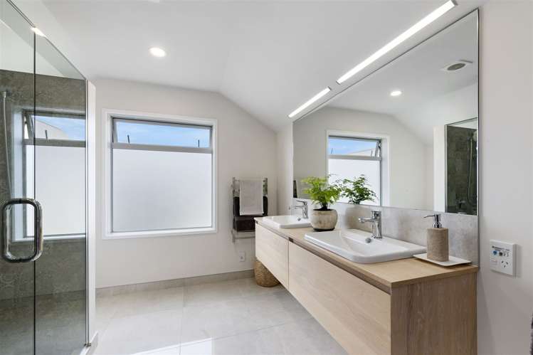 7 Majestic Lane Cashmere_13