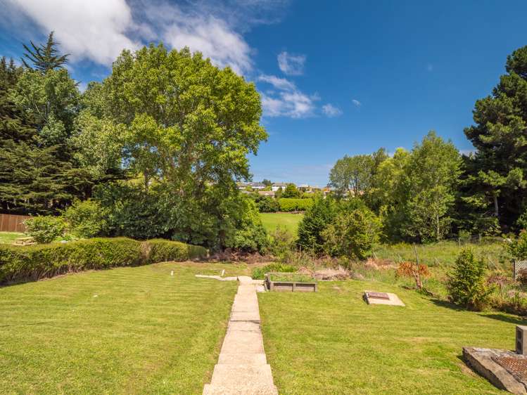 9 Columba Avenue Calton Hill_14