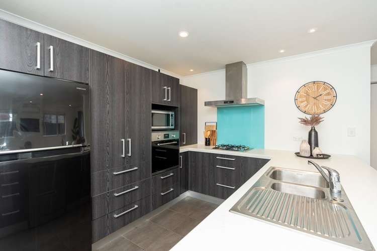 39 Wiltshire Drive Puketaha_2