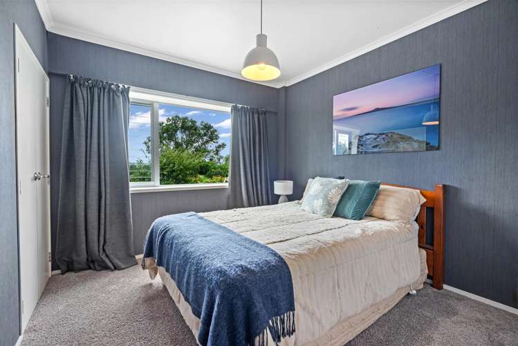 141 Dip Road Te Kamo_32