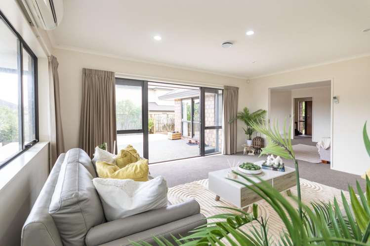 7 Lourie Way Fitzherbert_9