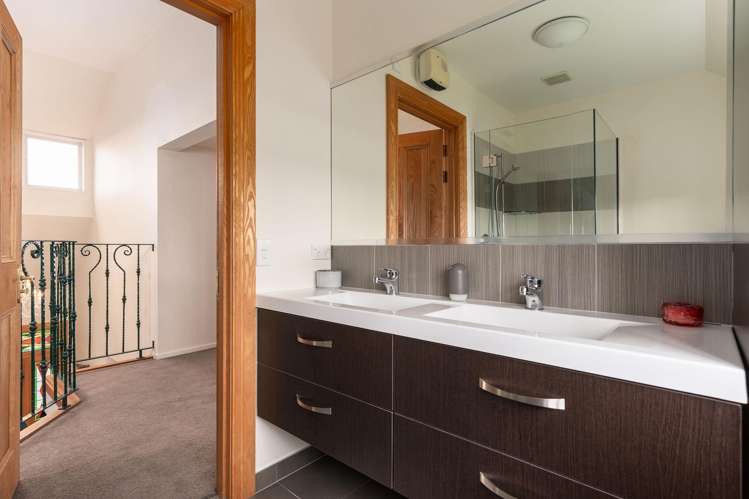 7 Nederland Avenue Burwood_25