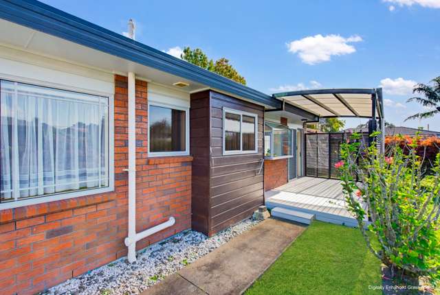 52 Bodi Place Te Atatu South_3