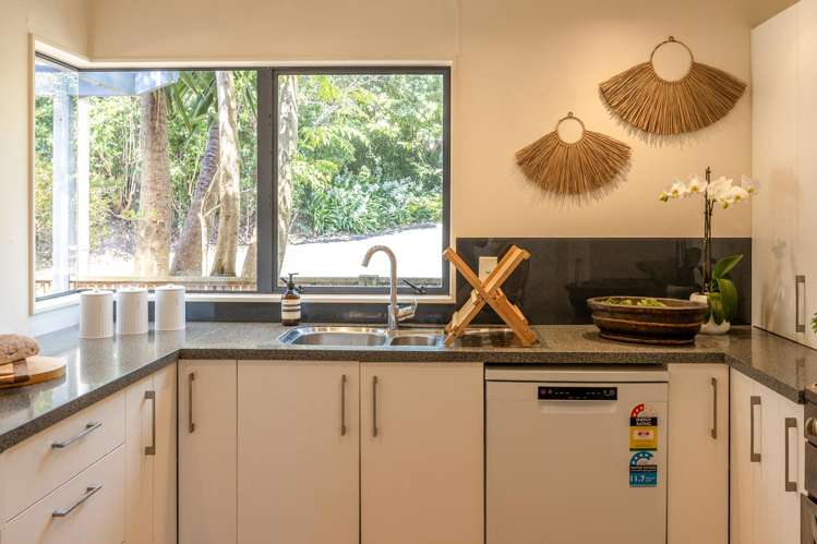 11 Natzka Road Ostend_12