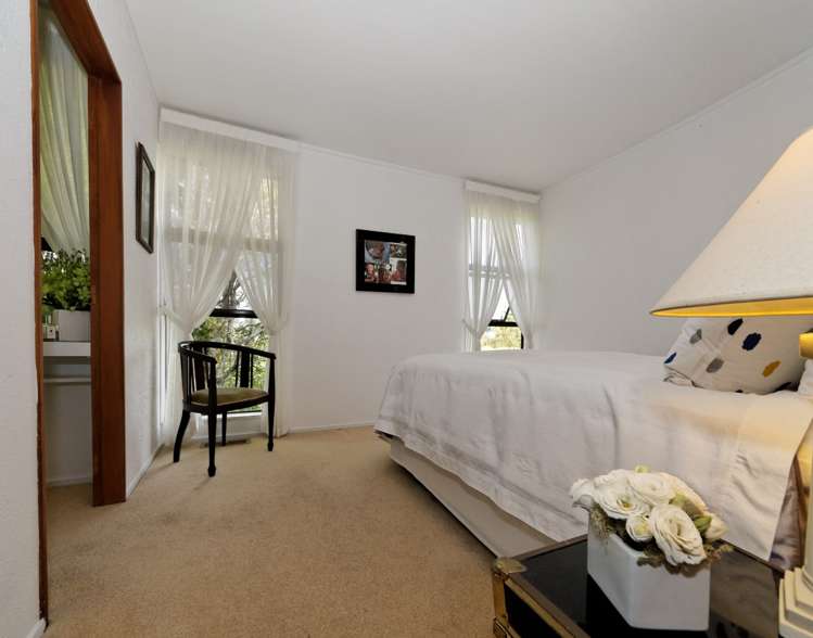 208 Golf Road Titirangi_11