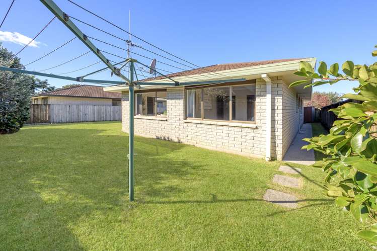 37 Ridge Street Otumoetai_14